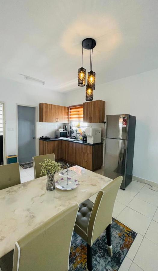 Klia Homestay Apartment - 2 Room Sepang Buitenkant foto